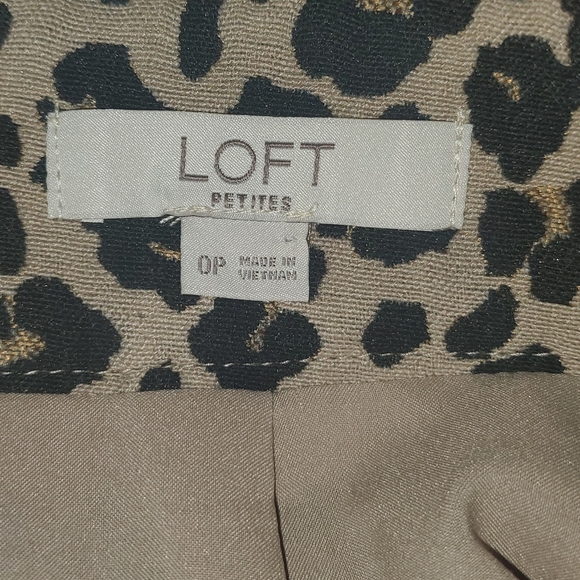 Loft petite cheetah print pencil skirt - Picture 3 of 3
